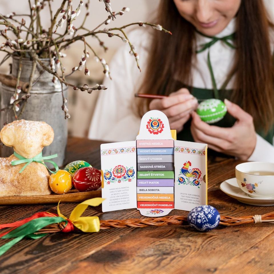 Jedinečná kolekcia 9x2 voňavých čajov a na každý veľkonočný deň rozprávanie o obyčajoch a zvykoch našich predkov.