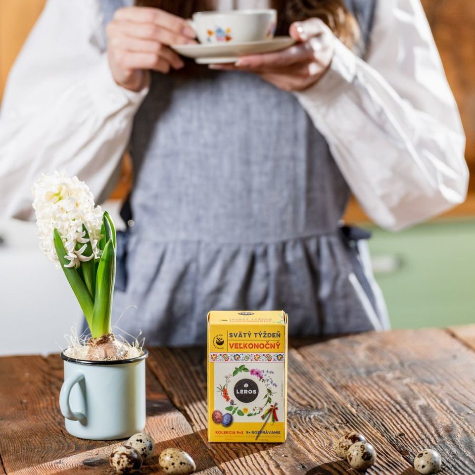 Jedinečná kolekcia 9x2 voňavých čajov a na každý veľkonočný deň rozprávanie o obyčajoch a zvykoch našich predkov.