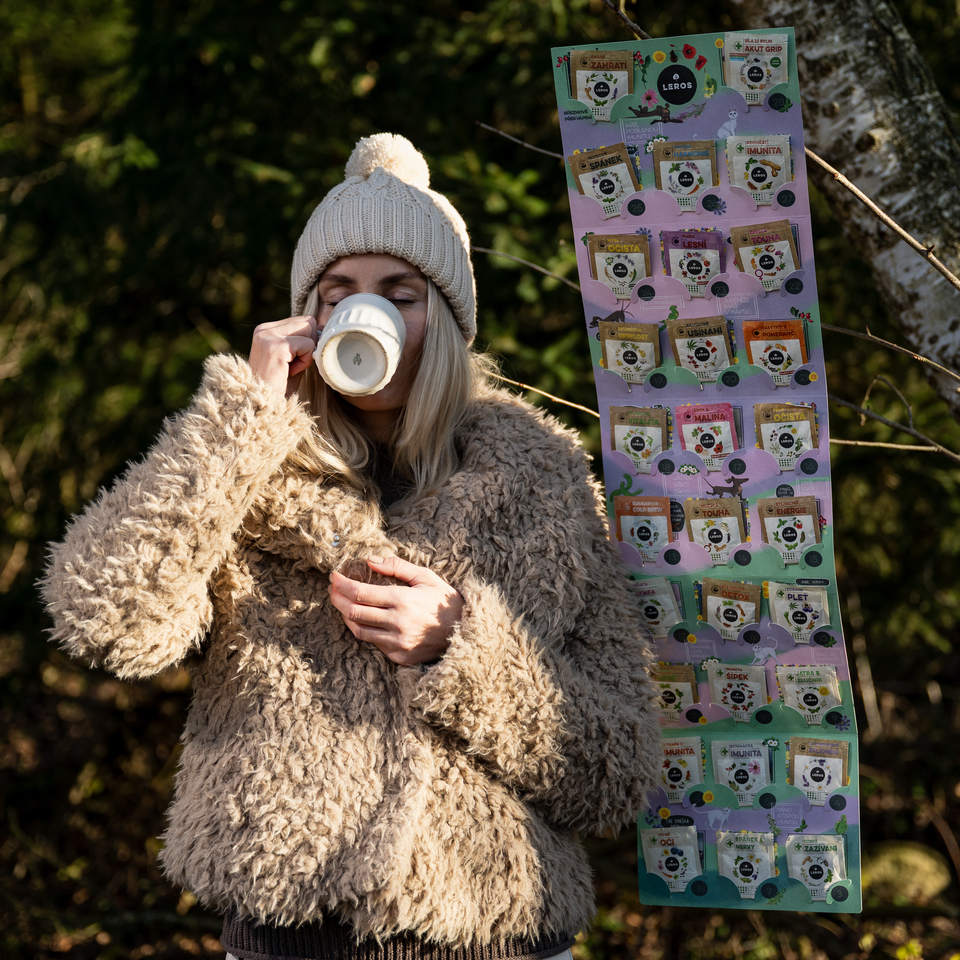 Čajová výzva na 28 dní bez promile. Skús s nami CELÝ FEBRUÁR odolávať nástrahám a pokušeniam alkoholu. Kalendár obsahuje 29 bylinných čajov, každodennú motiváciu pod QR kódom a zábavnú hru.