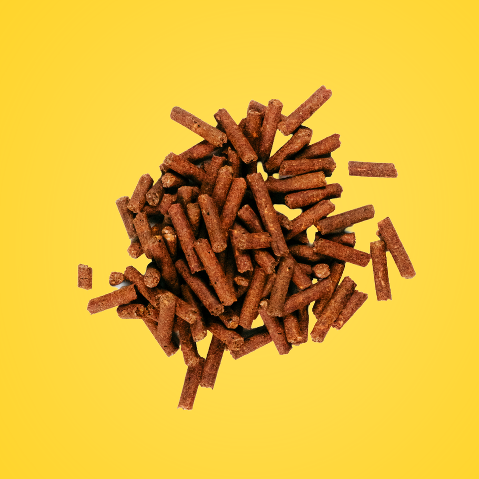 Dobrota pro parádní pohodu ve formě chutných granulí jen z bylinek, ovoce a zeleniny.  Vůně ovoce Heřmánek pro harmonii Dýně pro sladkost 