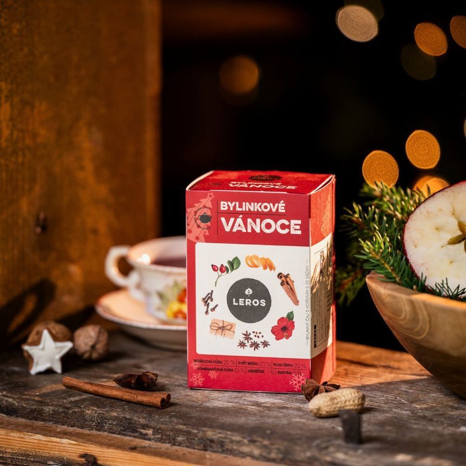 EXPIRACE červen 2026 Sváteční chuť bylinek &amp; koření pro kouzelné vánoční chvíle. Aromatická vánoční směs s nasládlou chutí skořice a lékořice Vás svojí vůní přenese do Vánoc Vašeho dětství.