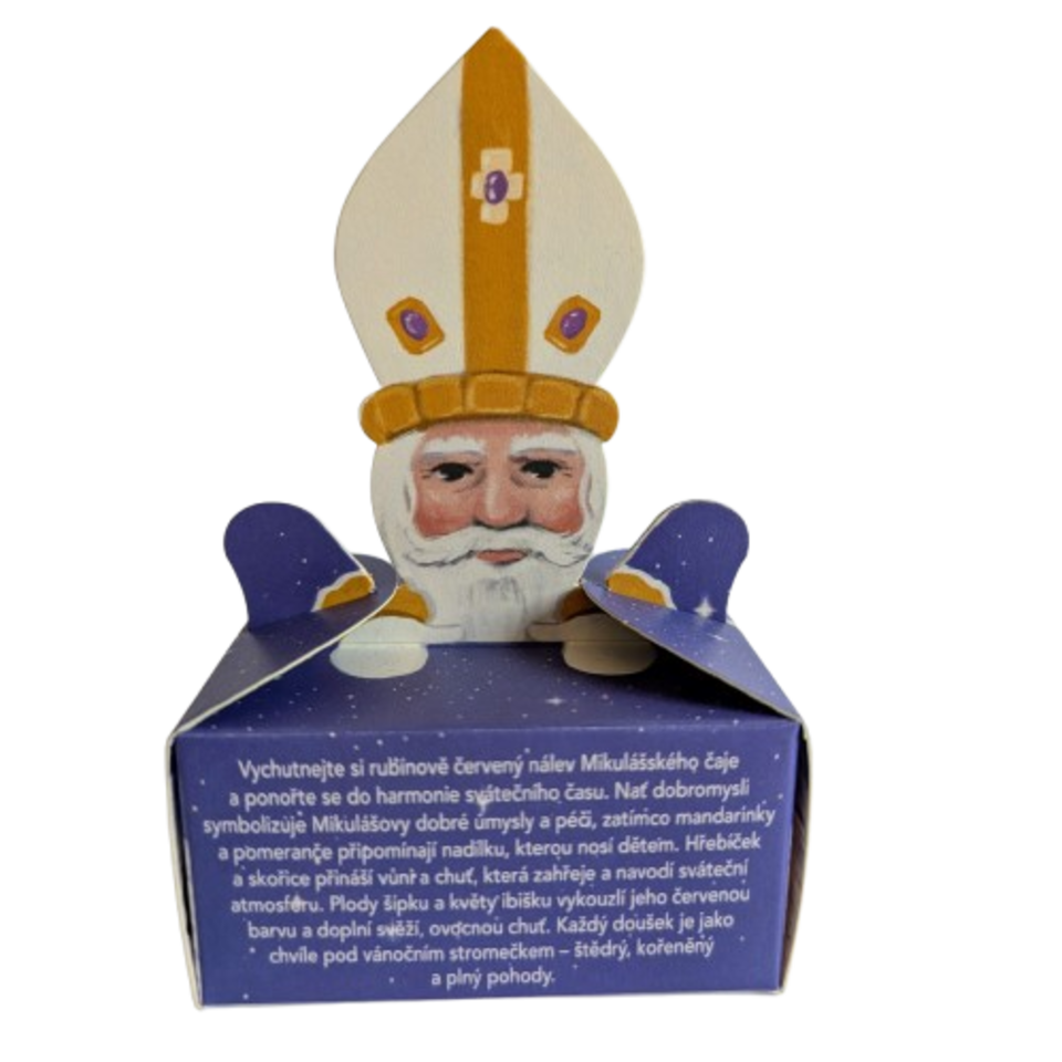 Vychutnejte si advent s naším novým Mikulášským čajem. Má rubínově červenou barvu a chutná po šťavnatých voňavých mandarinkách, laskavém dobromyslu a jiskřivém šípku. Hřejivé tóny hřebíčku a skořice doplňují sváteční atmosféru Mikulášské nadílky. Krabičku ilustrovala Lucie Talaber. 