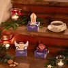 Vychutnejte si advent s naším novým Andělským čajem, který přináší harmonii a klid do každého šálku. Květ růže a zlatobýl dodají květový nádech, kardamom, honeybush a ostružiník plnost chutě. Špetka anděliky dodá nebeské kouzlo. Na první pohled vás navíc okouzlí nádherná ručně malovaná krabička s motivem anděla od ilustrátorky Lucie Talaber, která z čaje dělá krásný drobný dárek.