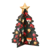 Spríjemnite si čakanie na Ježiška s naším bylinným adventným kalendárom v tvare stromčeka, ktorý tento rok prichádza v novom, vylepšenom dizajne. Stabilný štvorstranný stromček z pevnejšej kartonu s veľkou hviezdou na vrchole ukrýva 24 rôznych bylinných a ovocných čajov, zahrňujúc tri sviatočné novinky. Ako bonus na vás vo vnútri čaká 24 vianočných konverzačných kariet pre kúzelné a zmysluplné sviatočné chvíle.