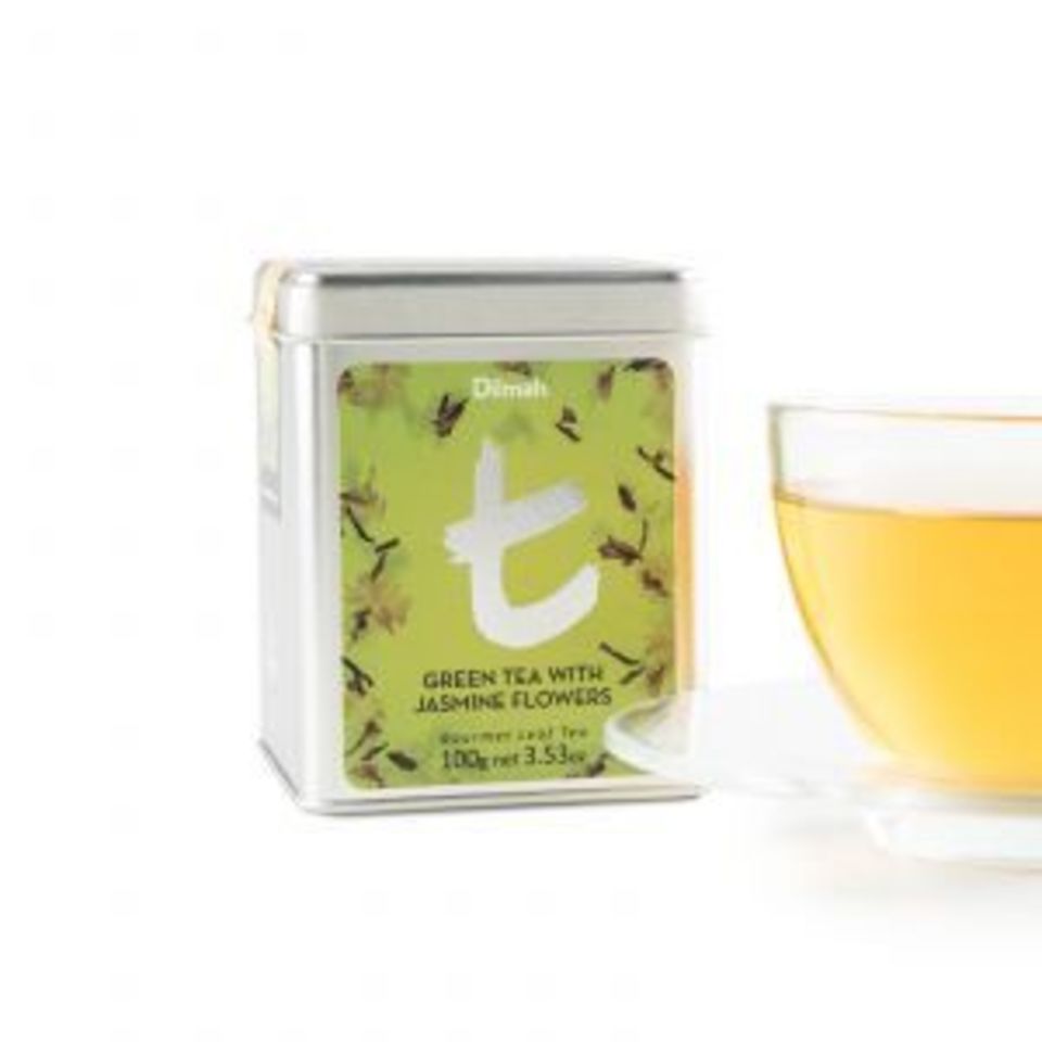 Zmes príjemne voňajúcich kvetov jazmínu so zeleným čajom prepožičiava nápoju jemnú vôňu a výraznú chuť.