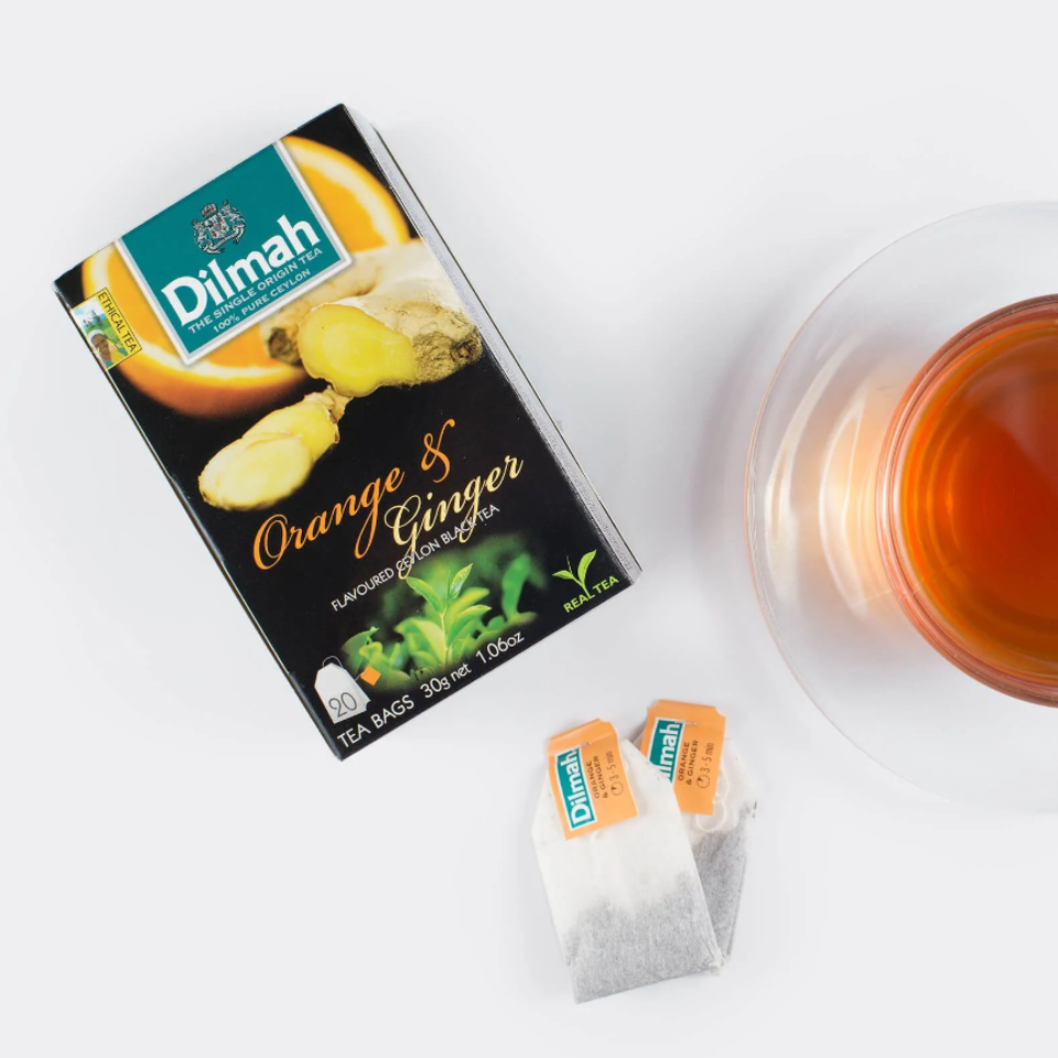 Černý čaj aromatizovaný s příchutí pomeranče a zázvoru. Svou chutí a vůní příjemně osvěžuje a zahání pocit žízně.
