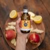Čerstvá šťáva se zázvorem a vitamínem C. 